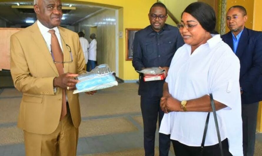 Le CHU-B reçoit un don de la fondation « Femme ne pleure pas »