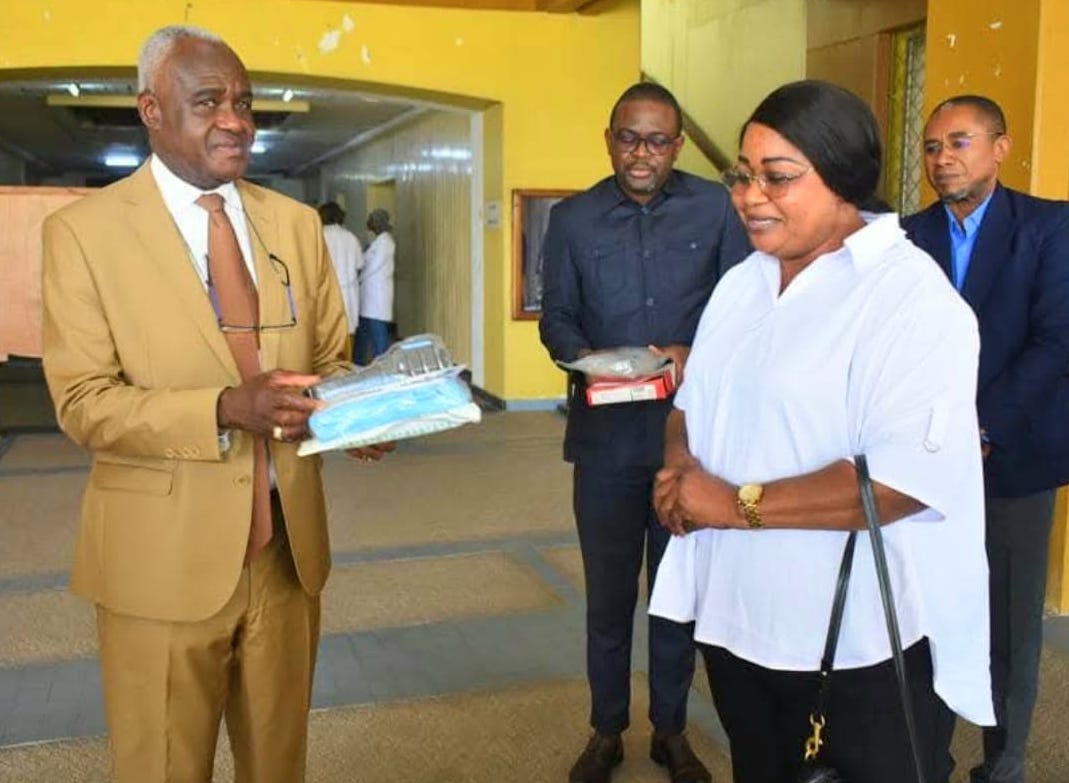 Le DG du CHU-B et la présidente de la fondation "Femme ne pleure pas"